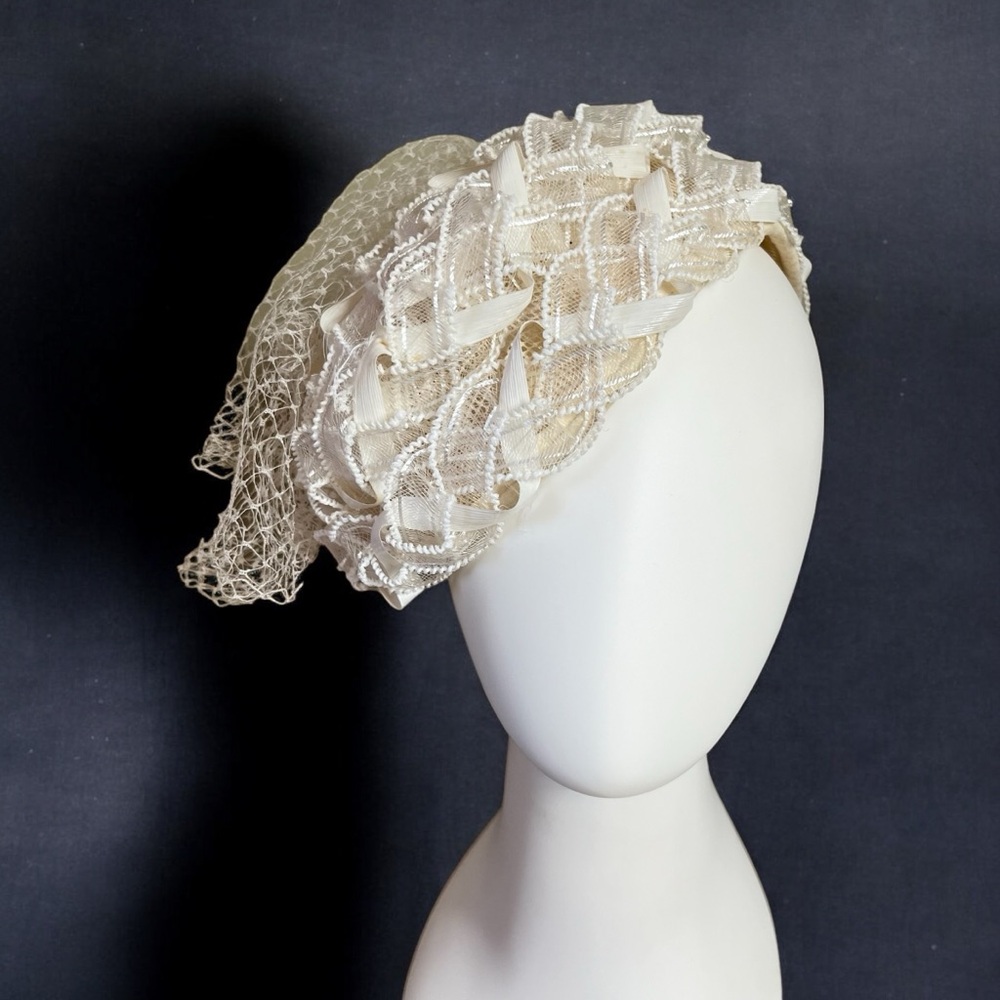 Vintage Union Made USA Wedding Bridal Cream Ivory Braided Netting Pillbox Hat